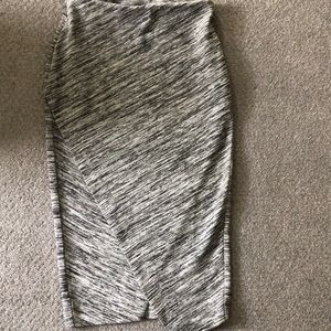 Asymmetrical pull on skirt H&M size xs